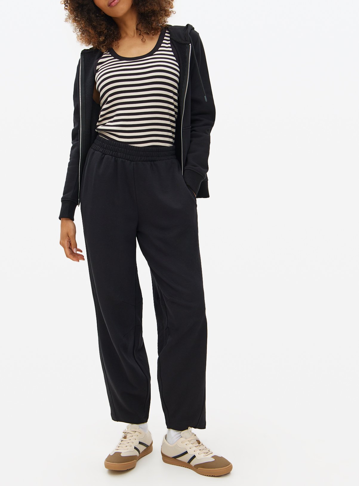 Black Balloon Leg Joggers  XS - Image 2 thumbnail