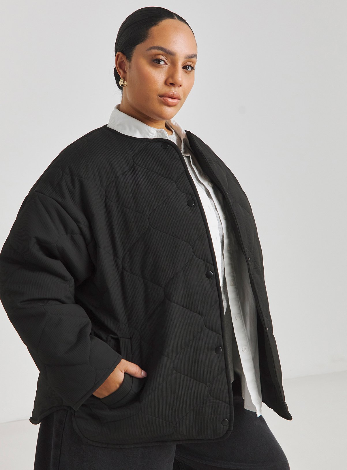SIMPLY BE Textured Quilted Round Collar Jacket 12 - Image 4 thumbnail