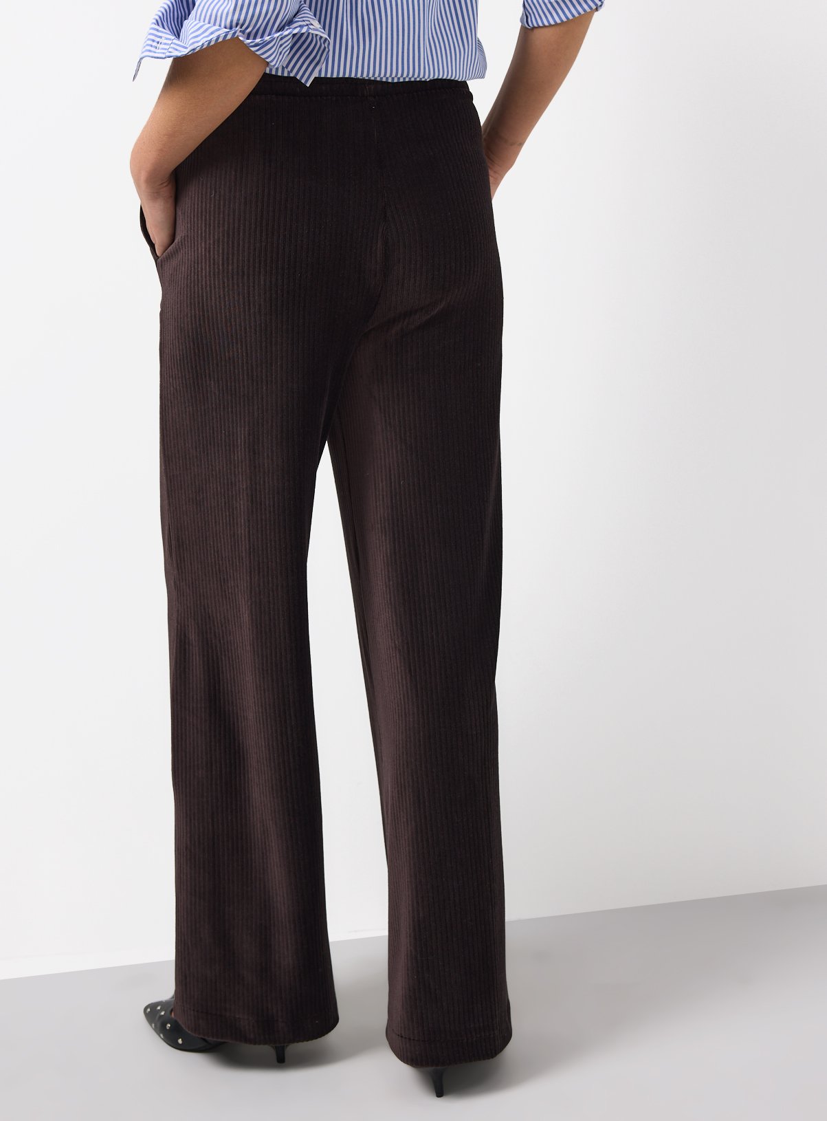 Brown Corduroy Wide Leg Trousers  18 - Image 4 thumbnail