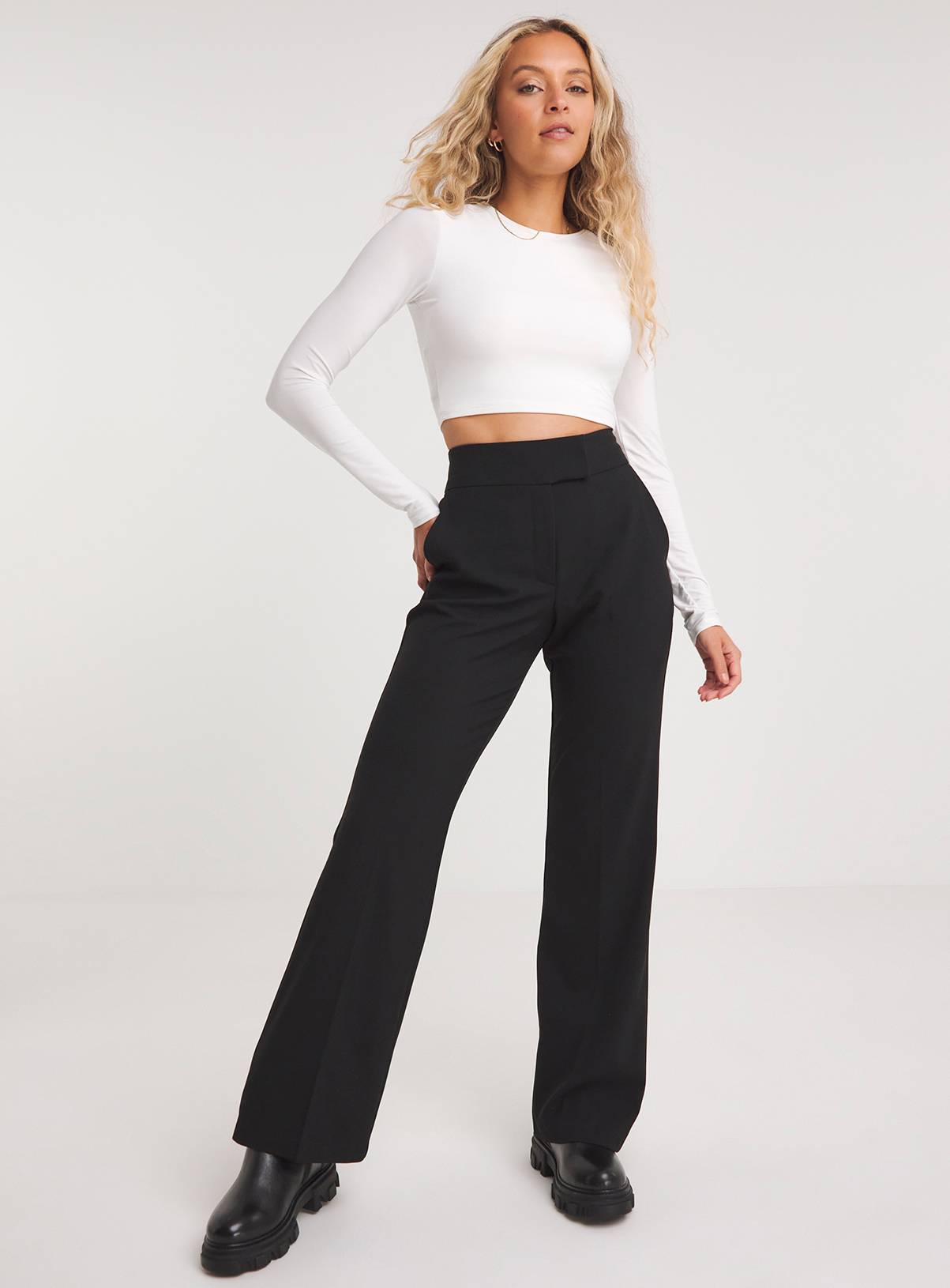 SIMPLY BE Magisculpt Bootcut Trouser 30 - Image 1
