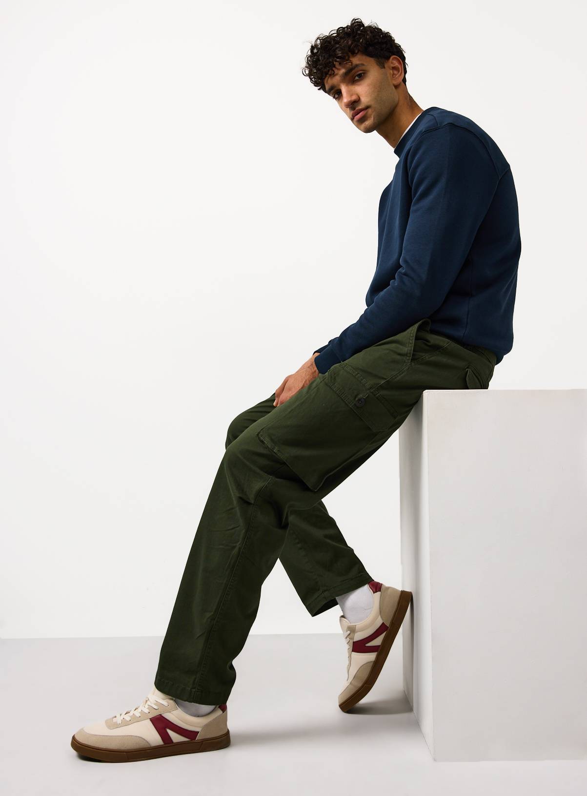 Khaki Straight Leg Cargo Trousers 40L - Image 1