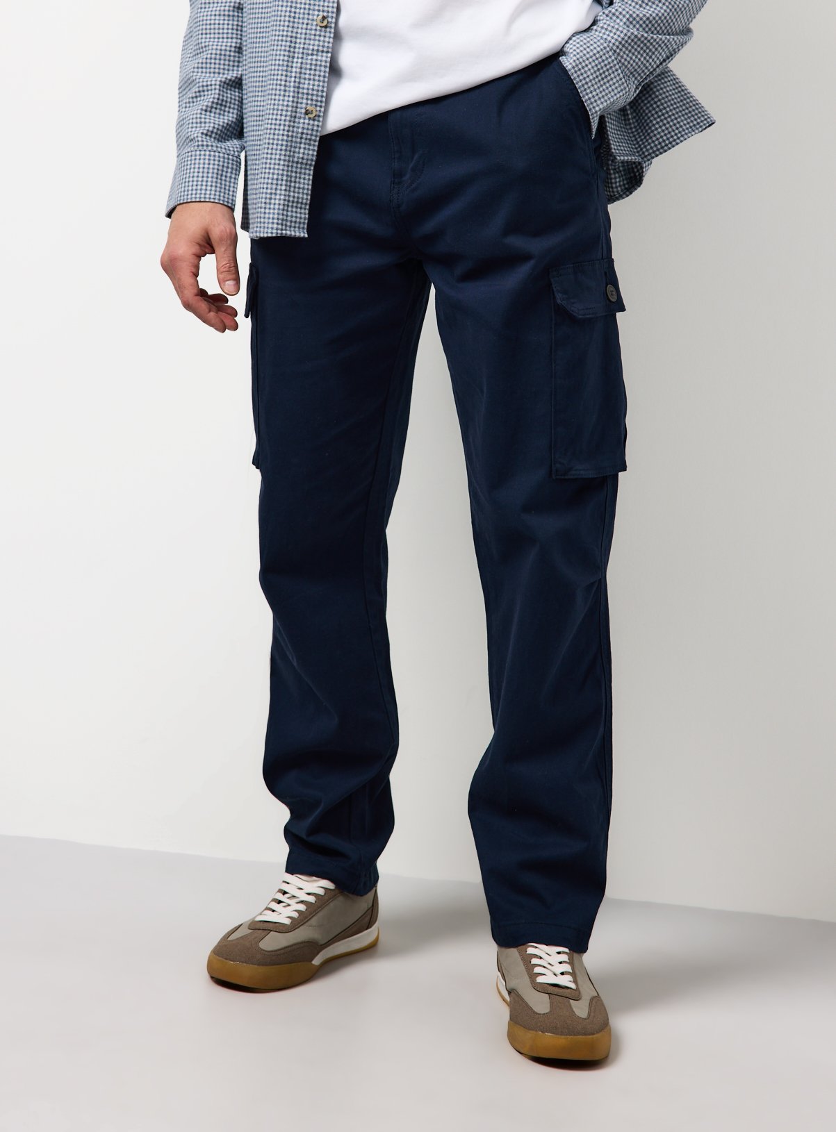 Navy Straight Leg Cargo Trousers 32L - Image 2 thumbnail