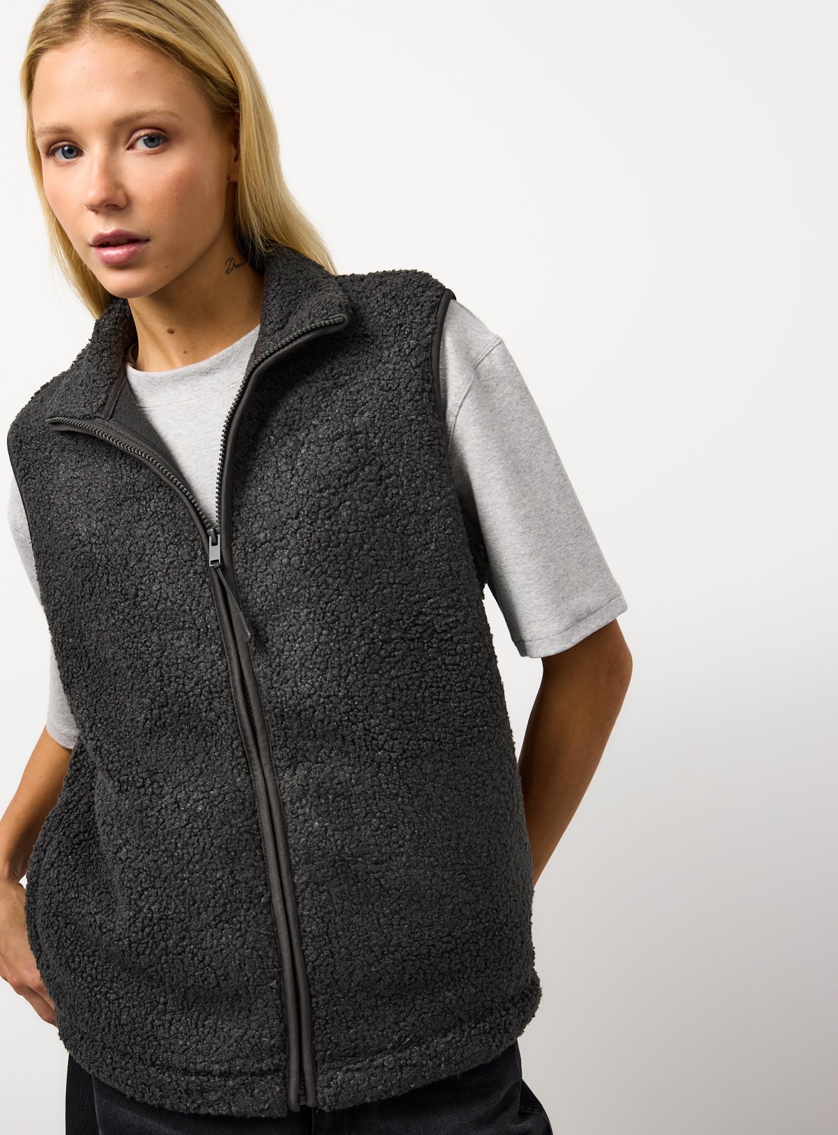 Grey Borg Fleece Gilet XL - Image 1 thumbnail