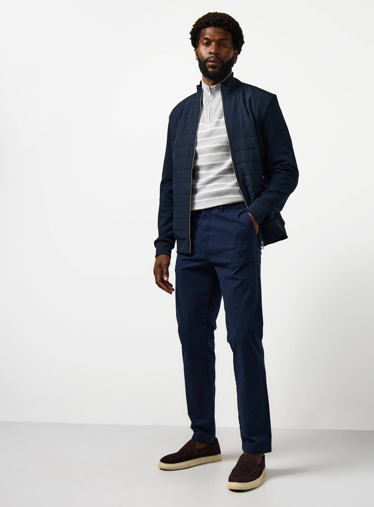 The Ultimate Chino Trousers 32L - Image 2