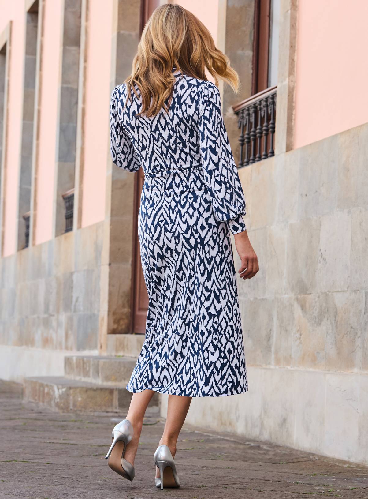 SOSANDAR Blue & White Aztec Print Twist Front Dress 14 - Image 4