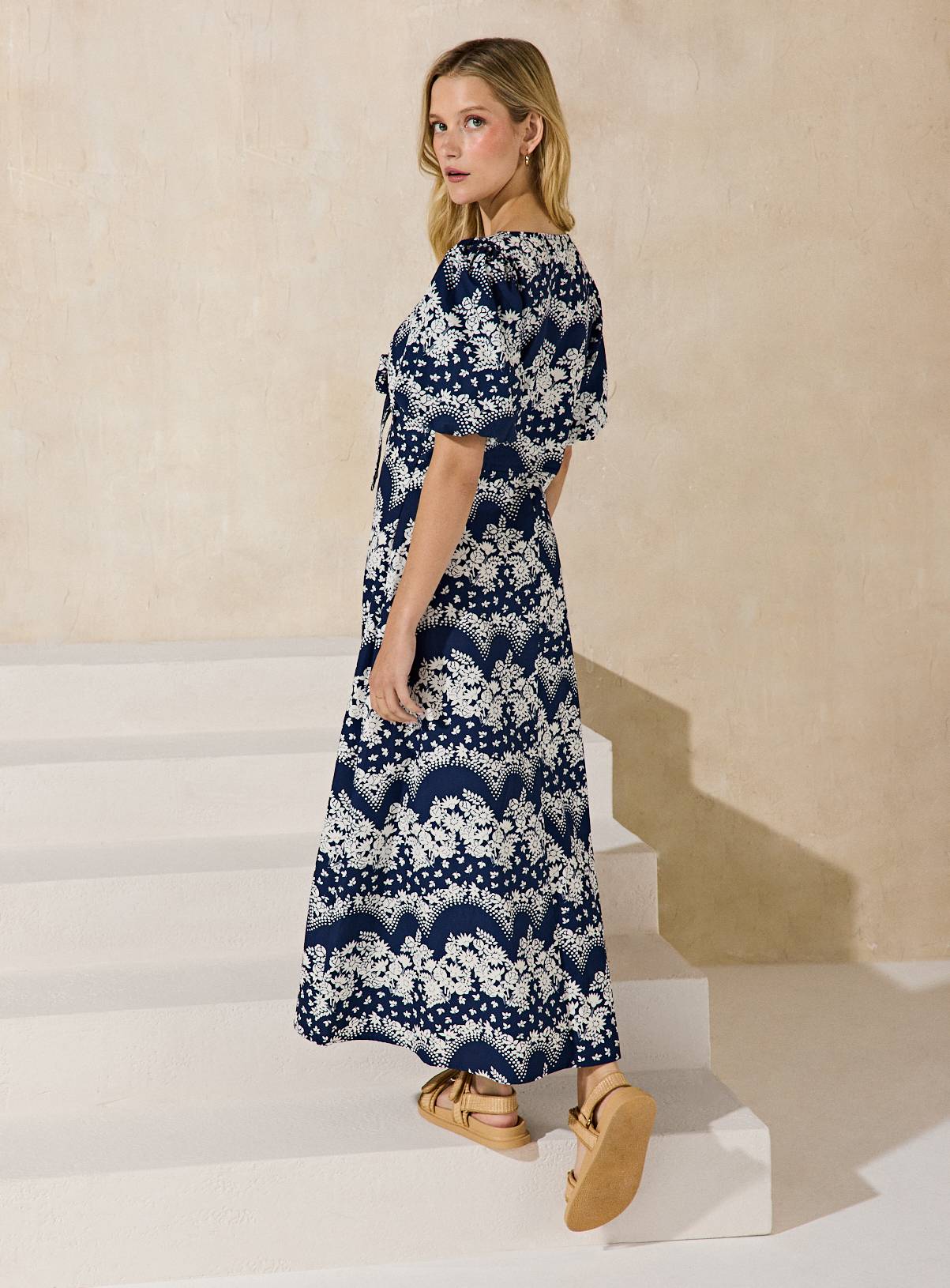 EVERBELLE Navy Printed Tie-Front Maxi Dress 14 - Image 4