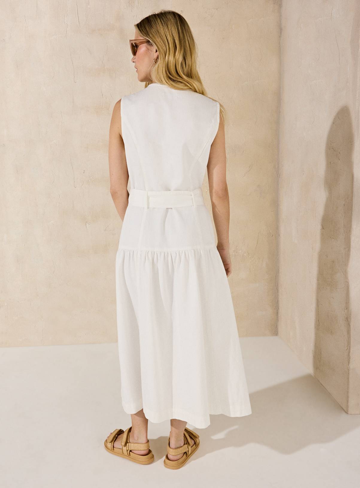 EVERBELLE White Denim Belted Midaxi Dress 20 - Image 4