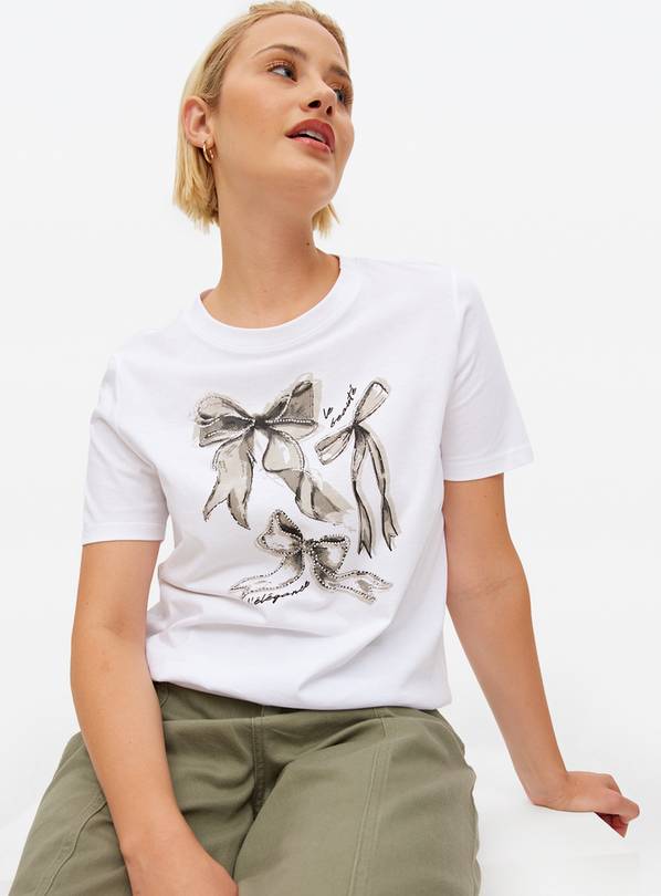 Hotfix Bow Embellished Regular T-Shirt 10