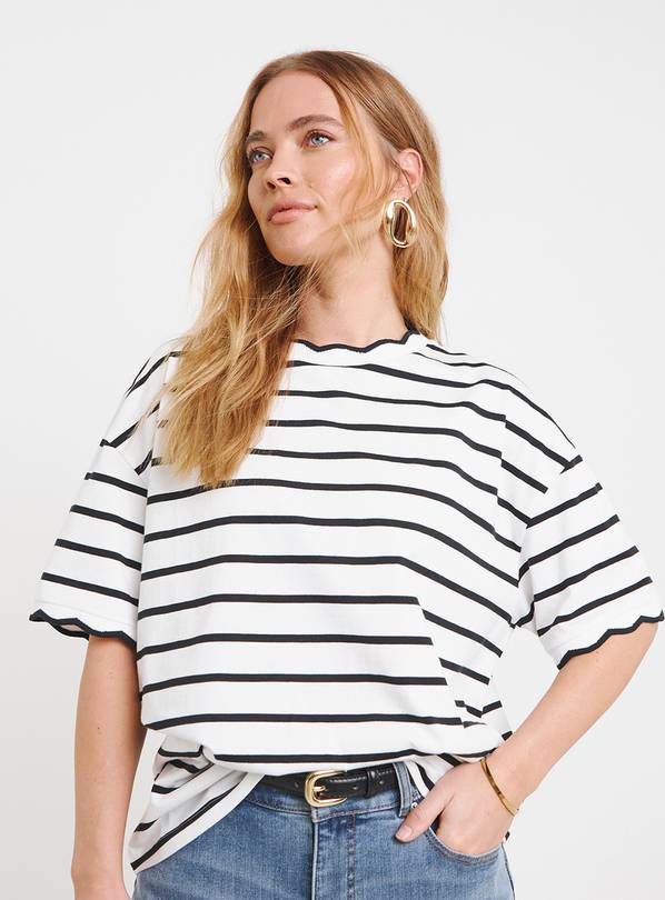 SIMPLY BE Scallop Edge Striped Tee 30
