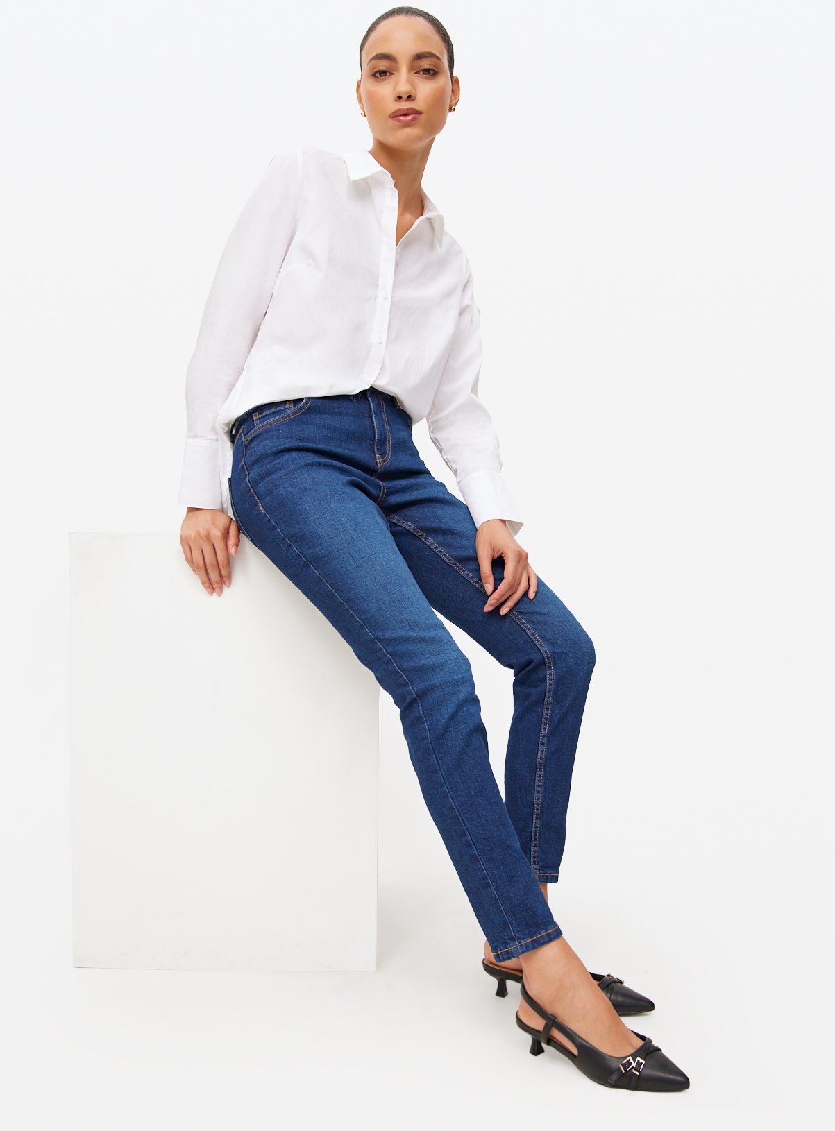 Dark Washed Slim Fit Denim Jeans