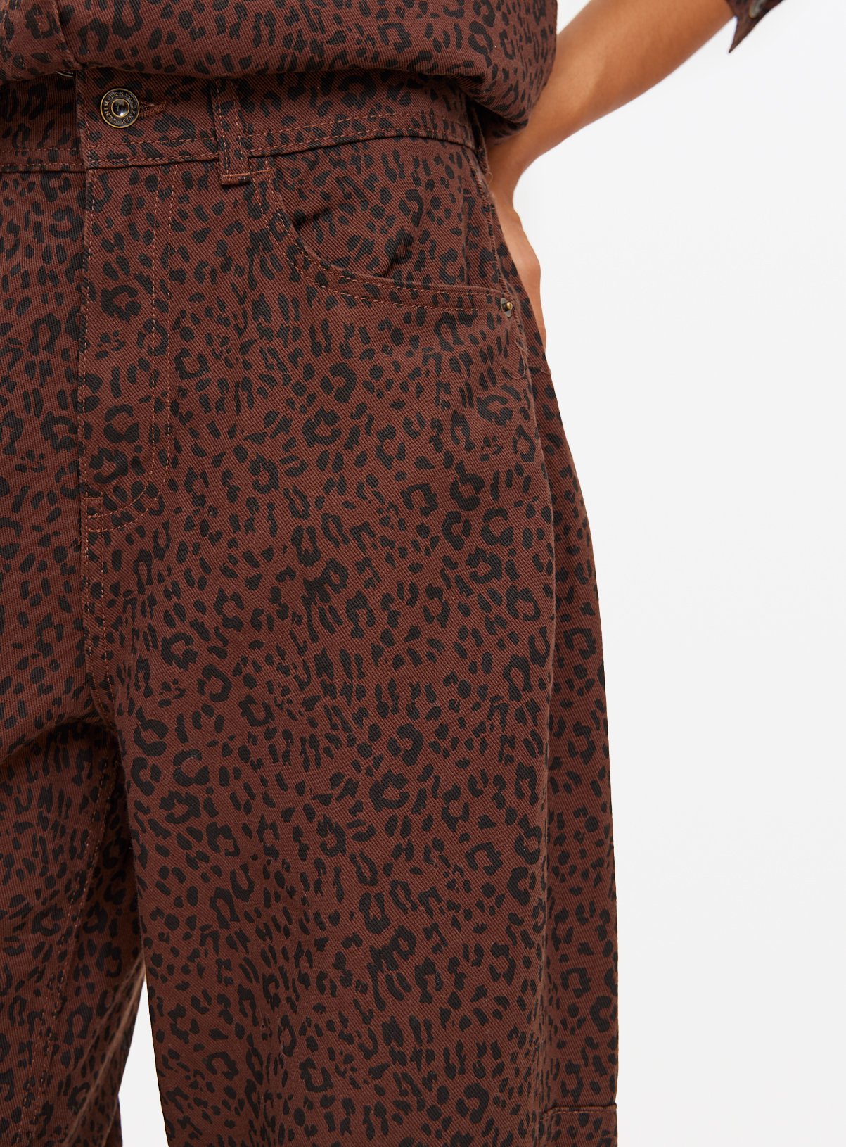 Chocolate Leopard Co-ord Print Relaxed Barrel Jeans 10L - Image 2 thumbnail