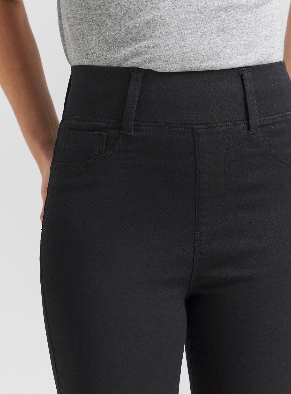 SIMPLY BE Skinny Pull On Jegging Black 22 - Image 4 thumbnail