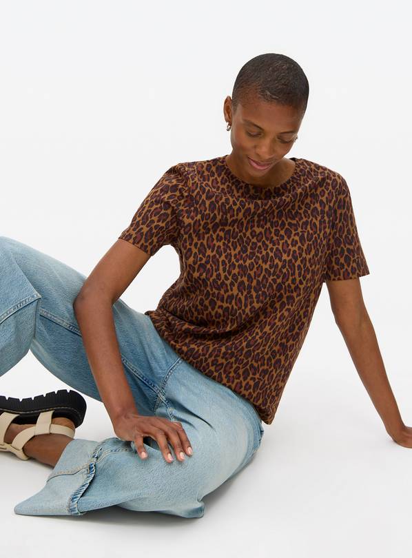 Leopard Print Regular Fit T-Shirt 20