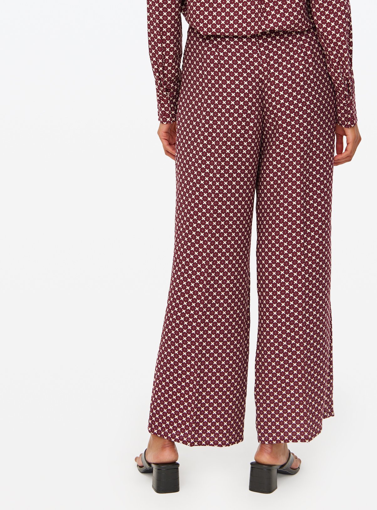 Dark Red Geometric Print Wide Leg Co-ord Trousers  20S - Image 4 thumbnail