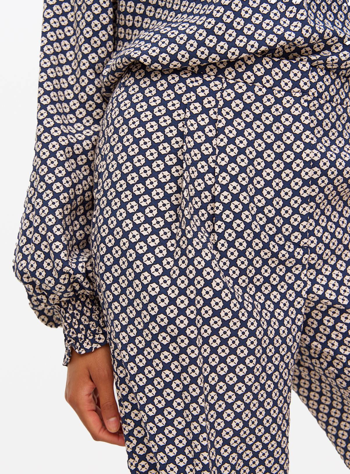 Navy Geometric Print Wide Leg Co-ord Trousers  18R - Image 2