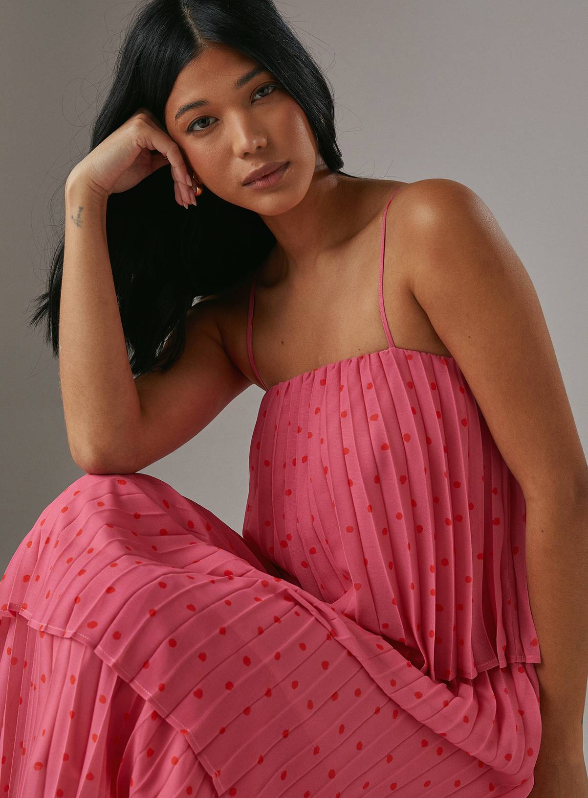 WAREHOUSE Chiffon Pleated Tier Strappy Midi Dress 16 - Image 4