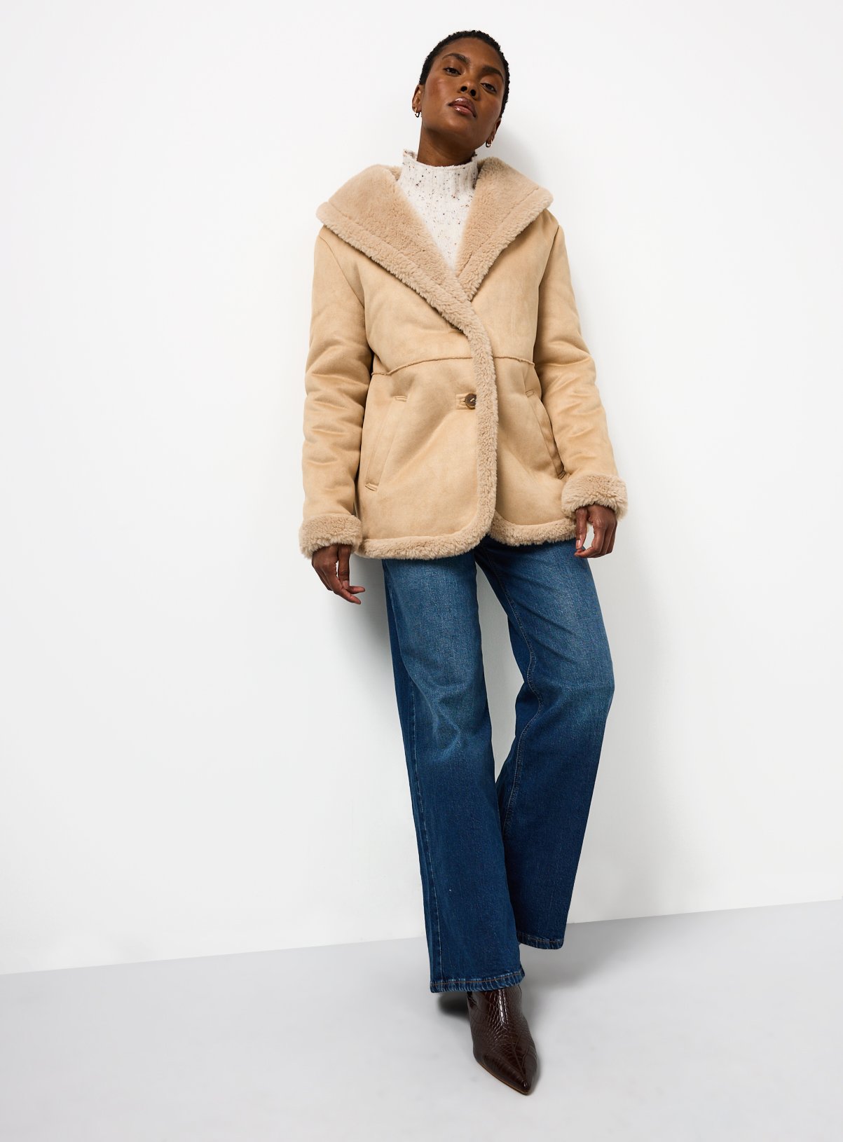 Beige Faux Shearling Shawl Collar Jacket 18 - Image 2 thumbnail