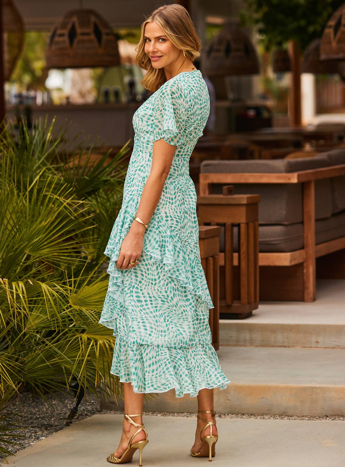SOSANDAR Green Abstract Print Layered Hem Angel Sleeve Midaxi Dress 6 - Image 4