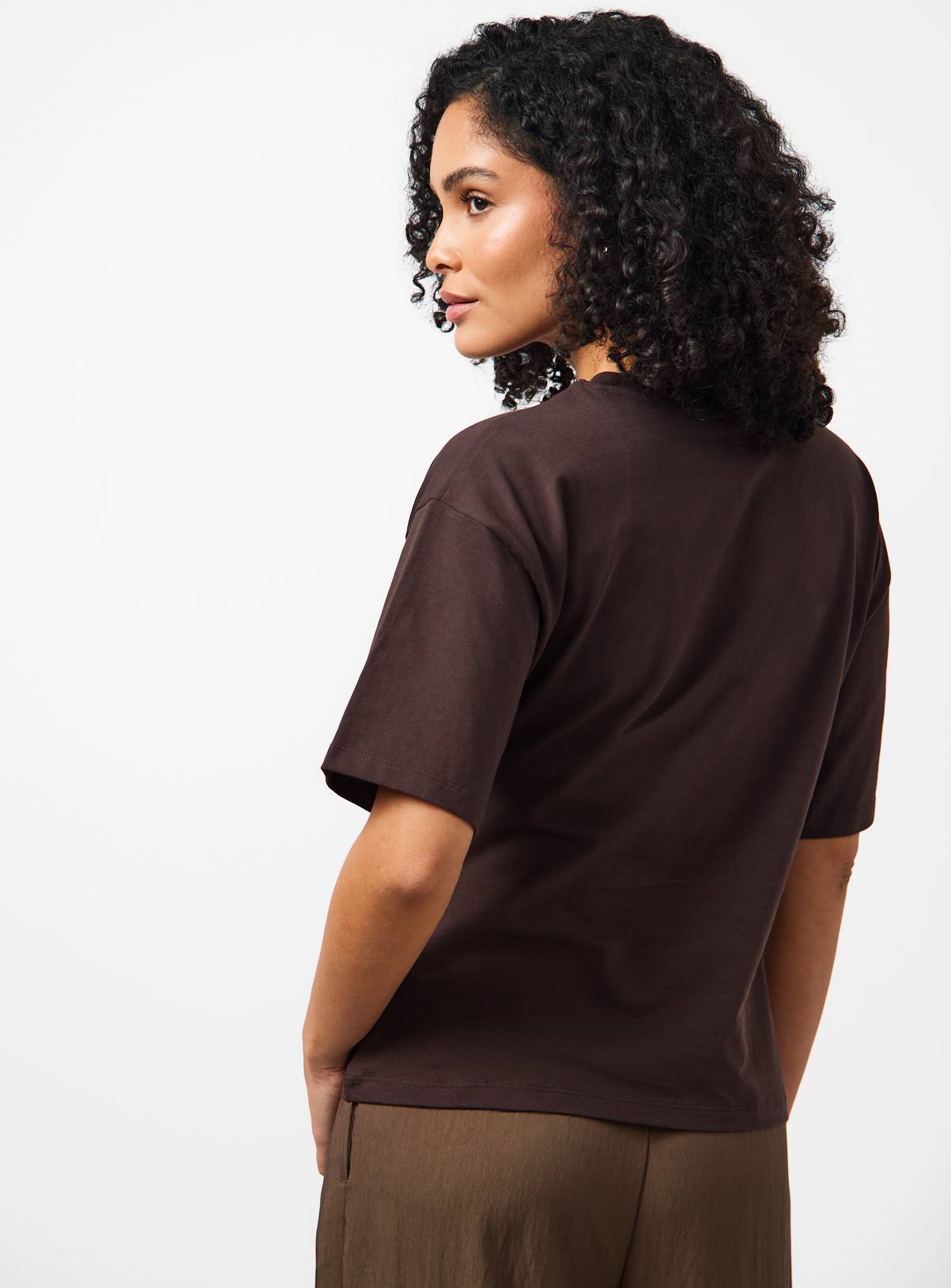Brown Hardware Twist Detail T-Shirt 6 - Image 4