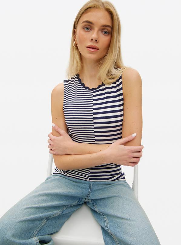 Navy Abstract Stripe Sleeveless Vest 6