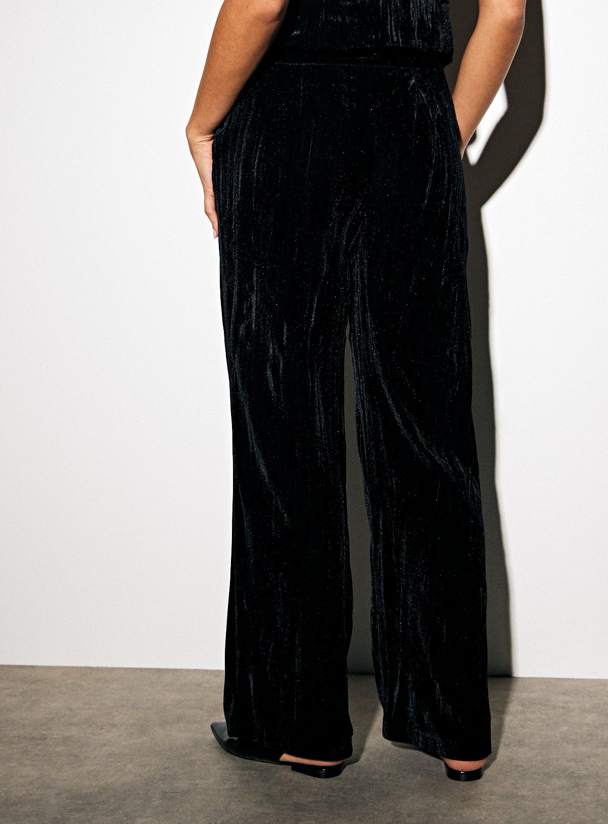 Black Crinkle Velvet Wide Leg Co-ord Trousers  10R - Image 4 thumbnail