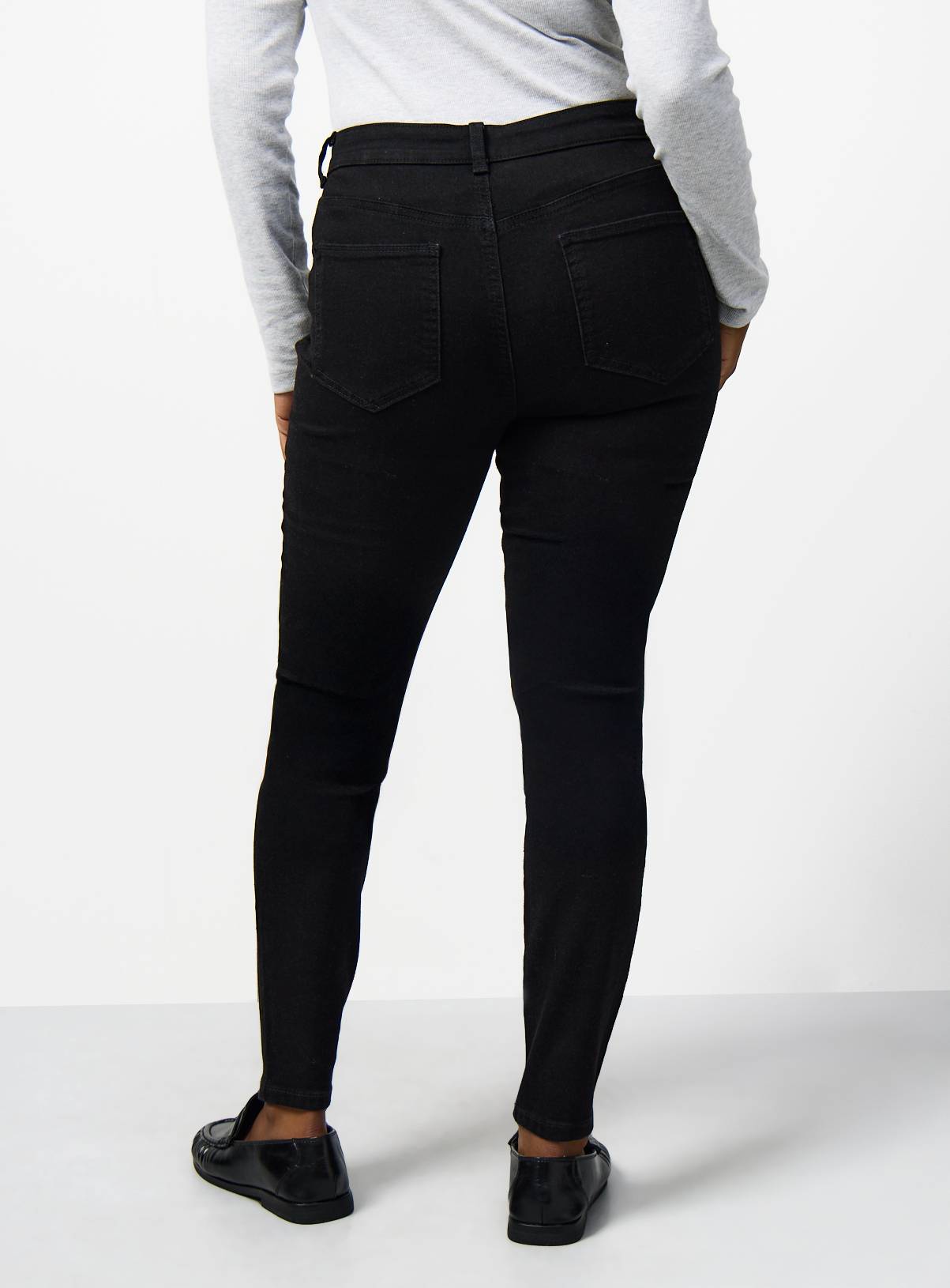 Black Mid-Rise Skinny Fit Denim Jeans 18S - Image 4