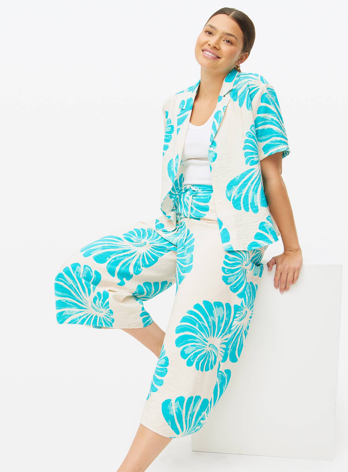 Shell Printed Drawstring Co-ord Culottes 16 - Image 2