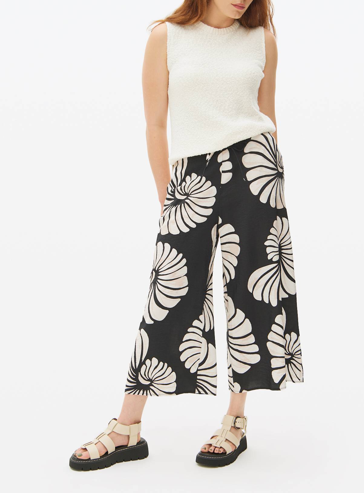 Shell Printed Wide Leg Culottes 24 - Image 1