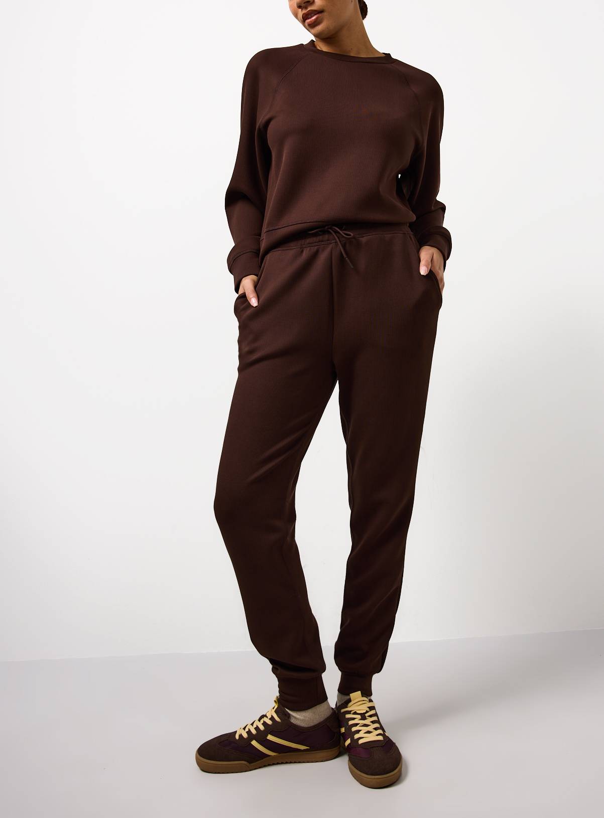 Brown Luxe Ribbed Cord Tapered Joggers L - Image 2