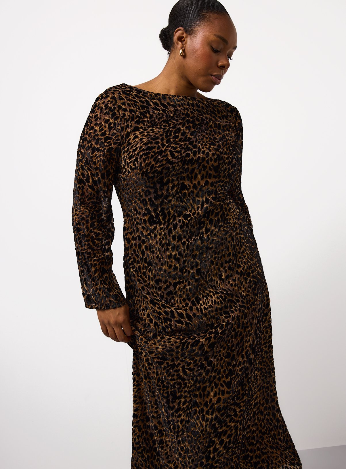 Animal Print Divore Midaxi dress 8 - Image 1 thumbnail