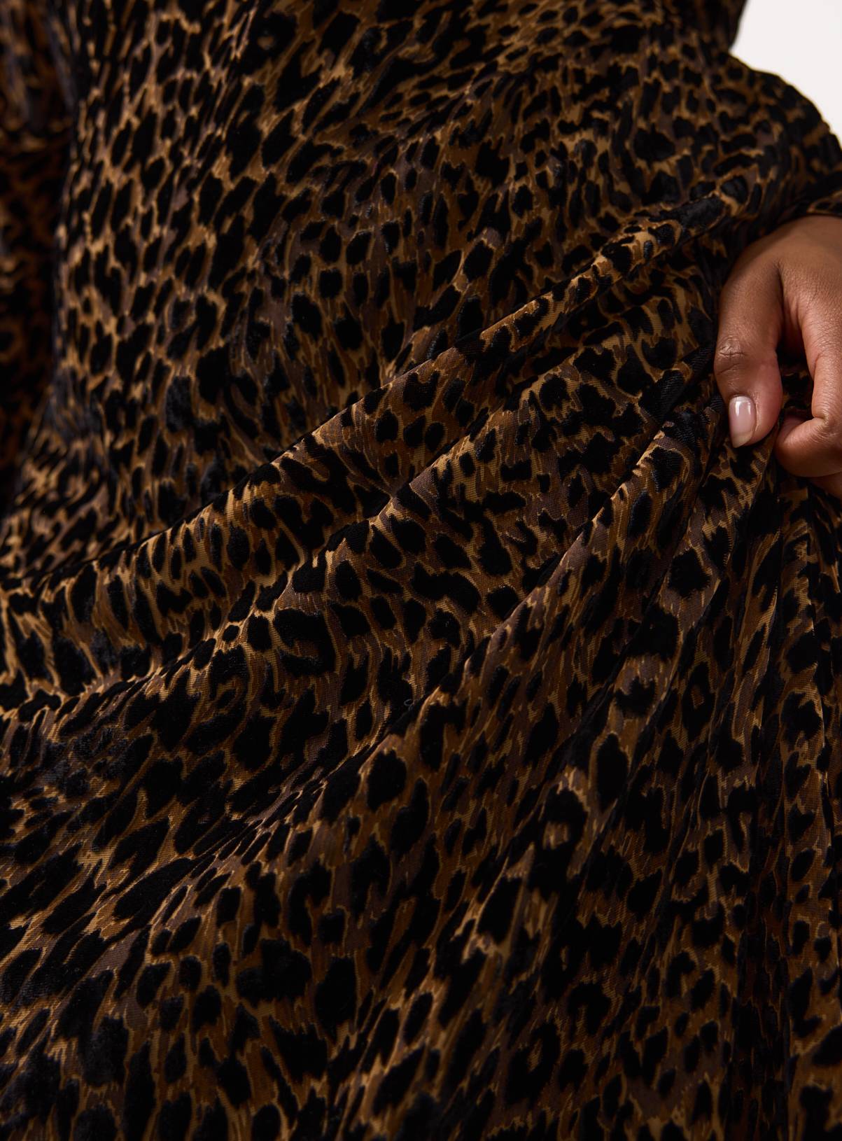 Animal Print Divore Midaxi dress 8 - Image 3