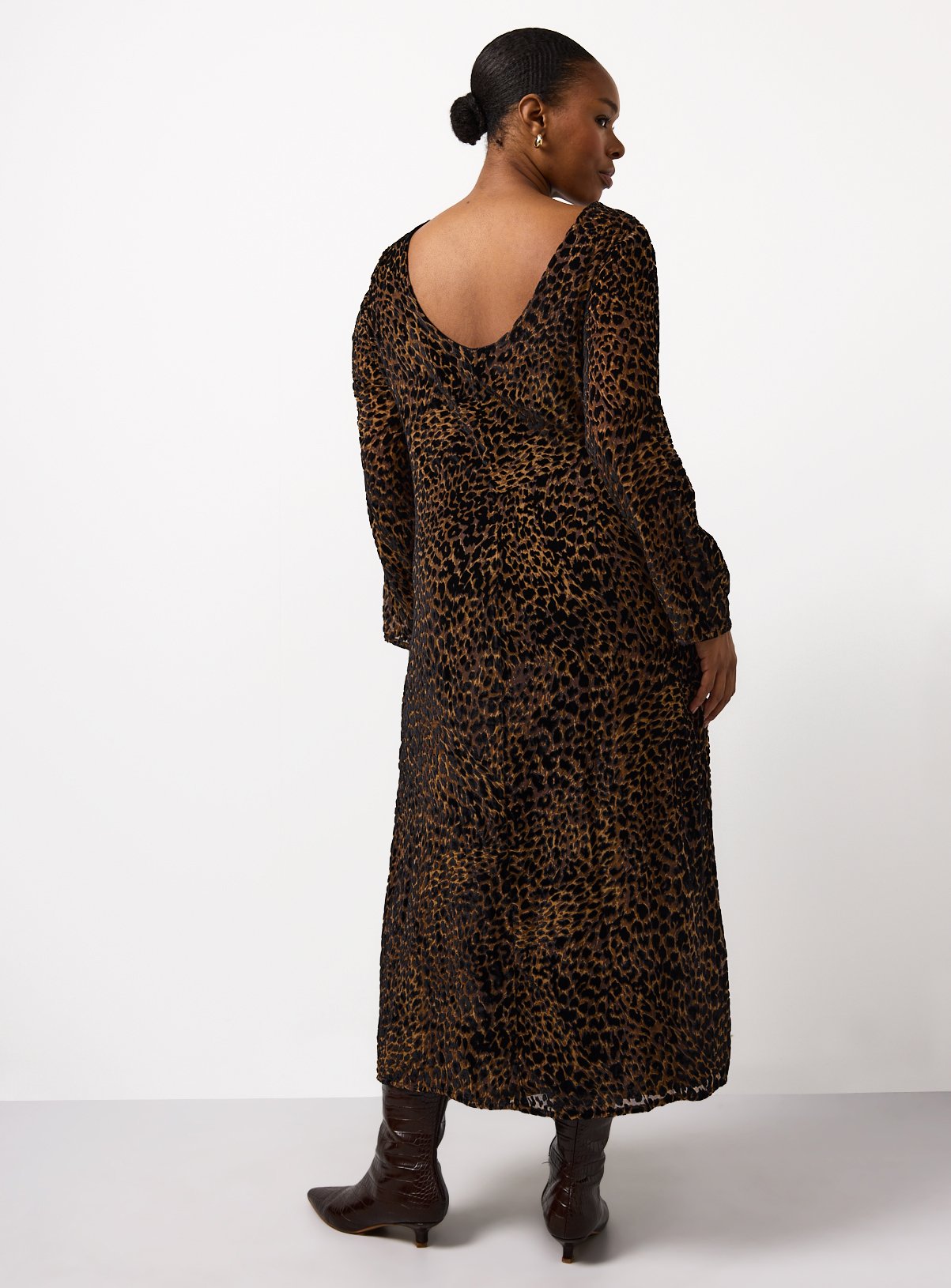 Animal Print Divore Midaxi dress 8 - Image 4 thumbnail