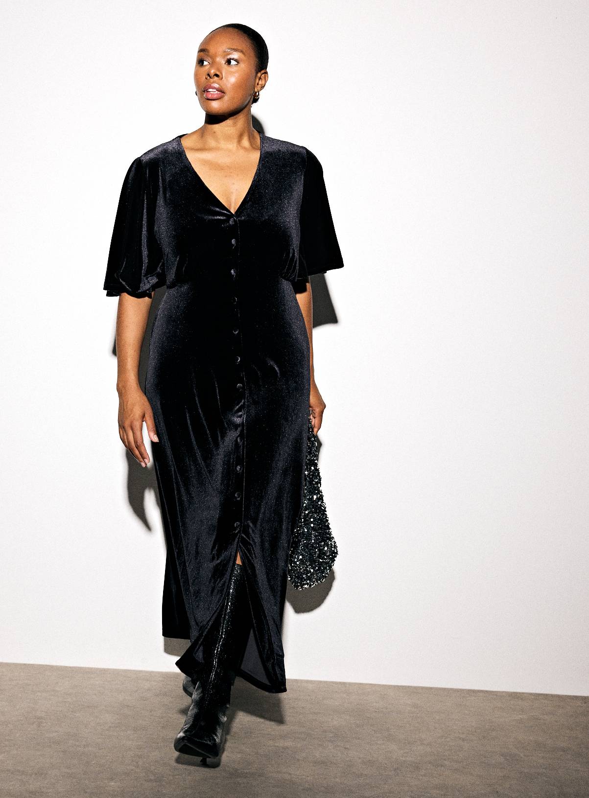 Black Velvet Midaxi Tea Dress 18 - Image 1