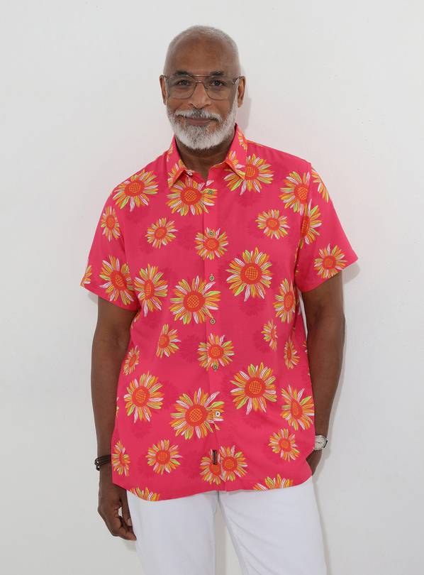JOE BROWNS Sunflower Holiday Short Sleeve Shirt S