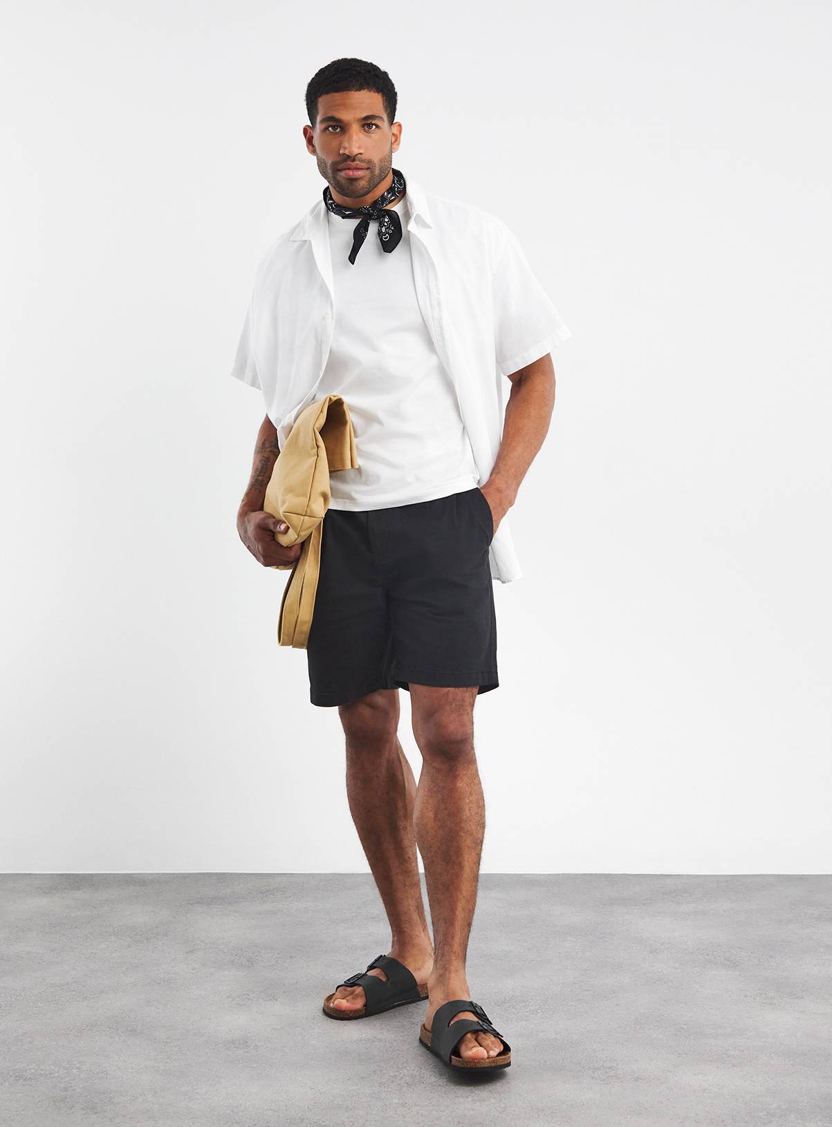 JACAMO Fully Elasticated Comfort Waist Chino Short Black 46/48 - Image 3