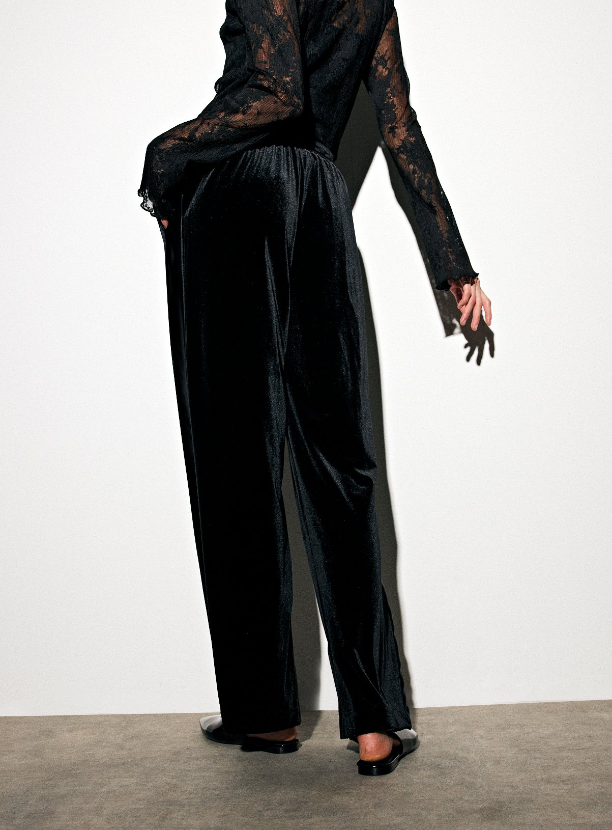 Black Side Panel Velvet Co-ord Wide Leg Trousers  12R - Image 4 thumbnail