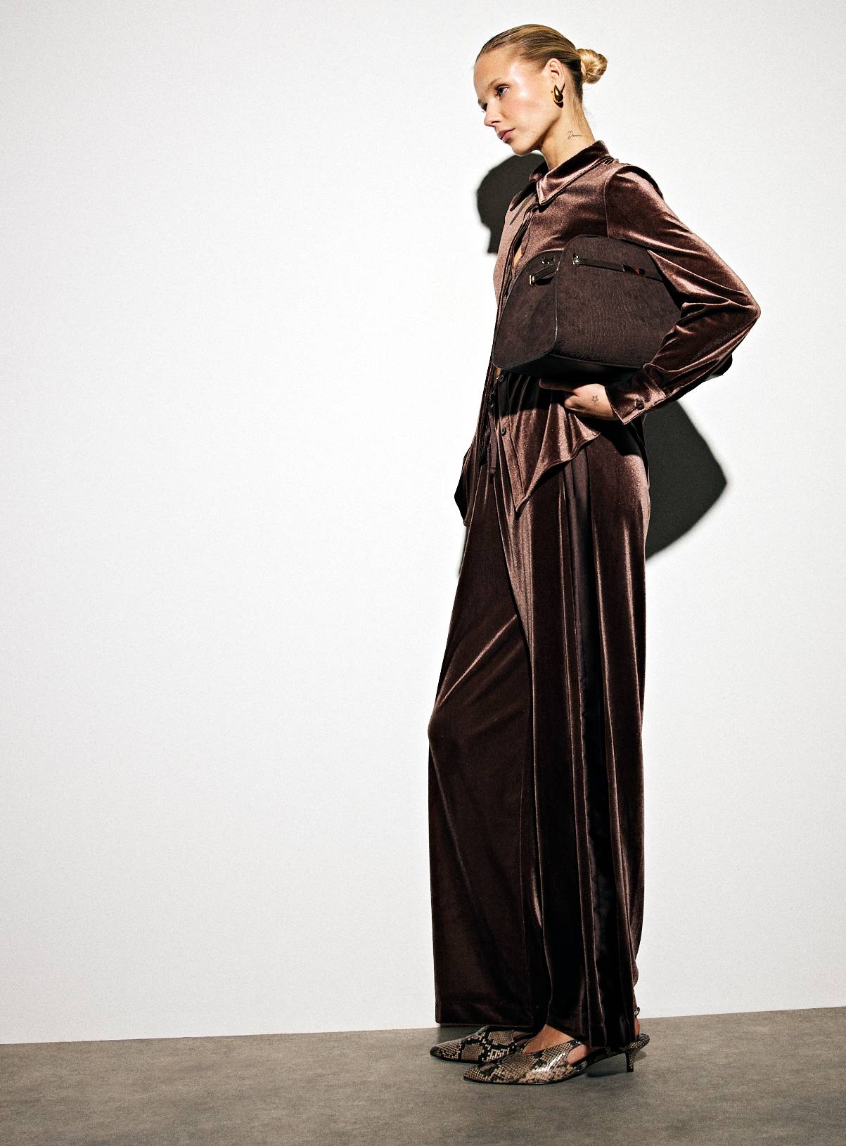Brown Side Panel Velvet Co-ord Wide Leg Trousers  14R - Image 2
