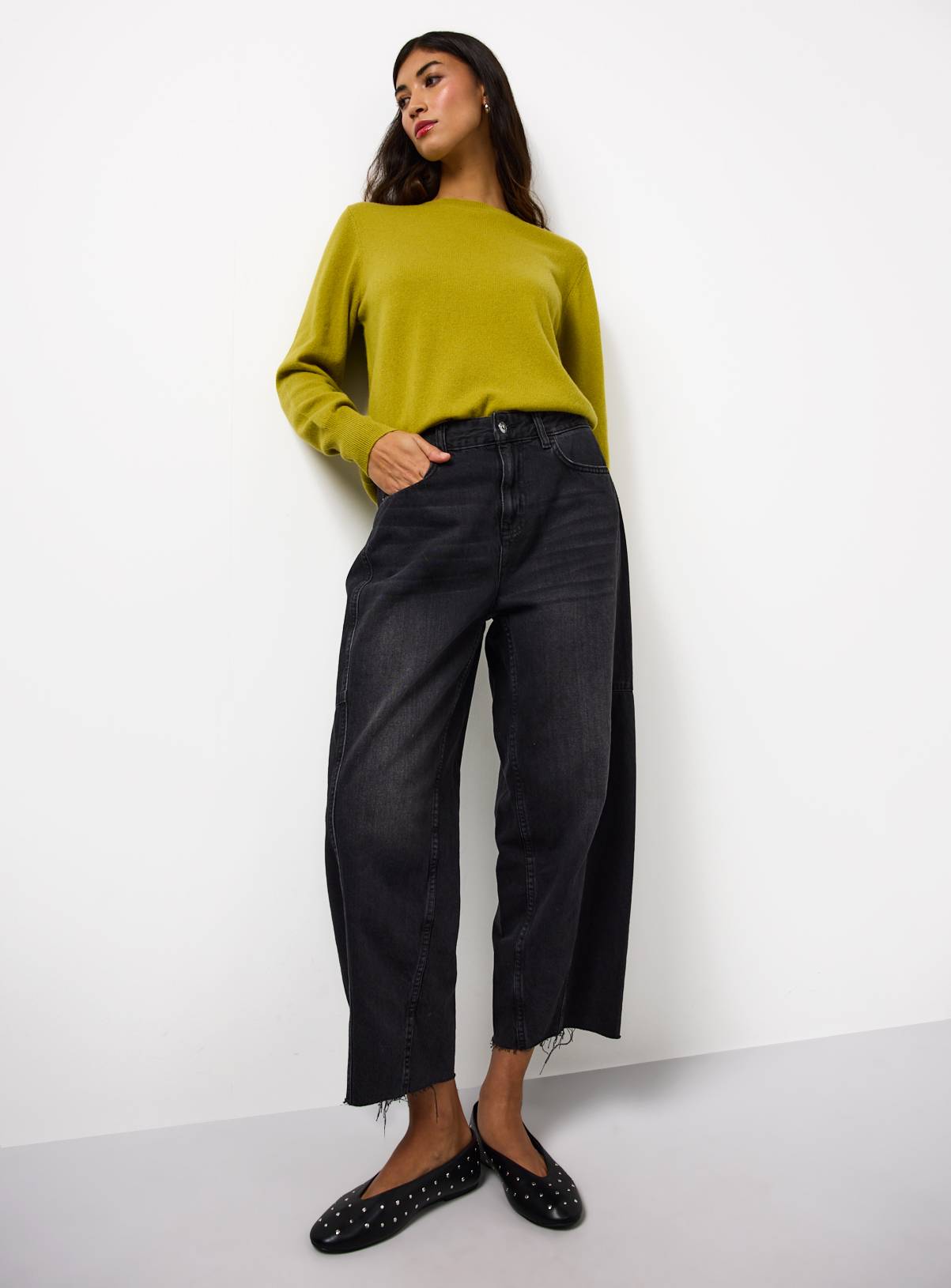 Green Premium Cashmere Crew Neck Jumper 8 - Image 2
