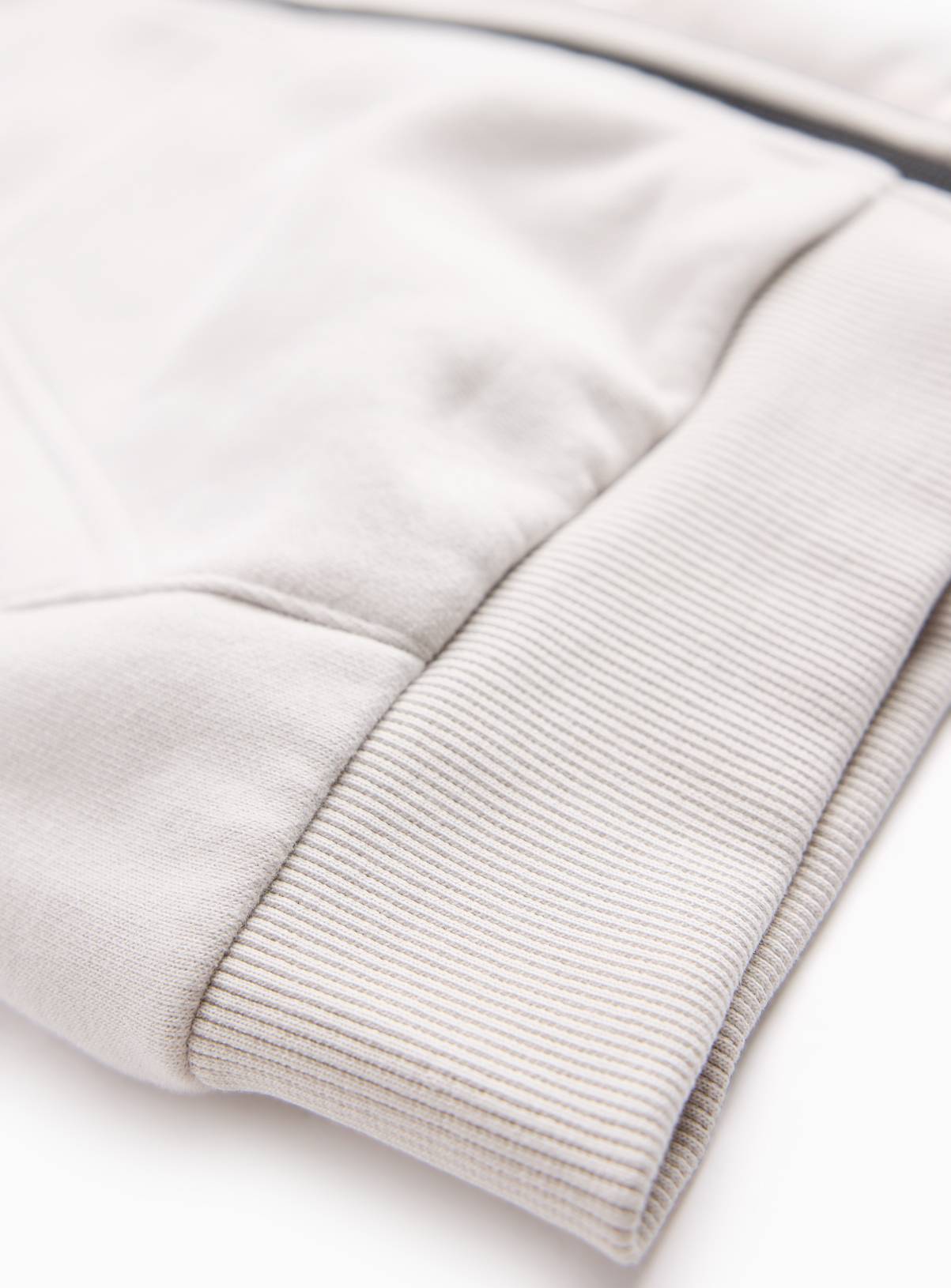 Cream Zip Through Hoodie 6 years - Image 3