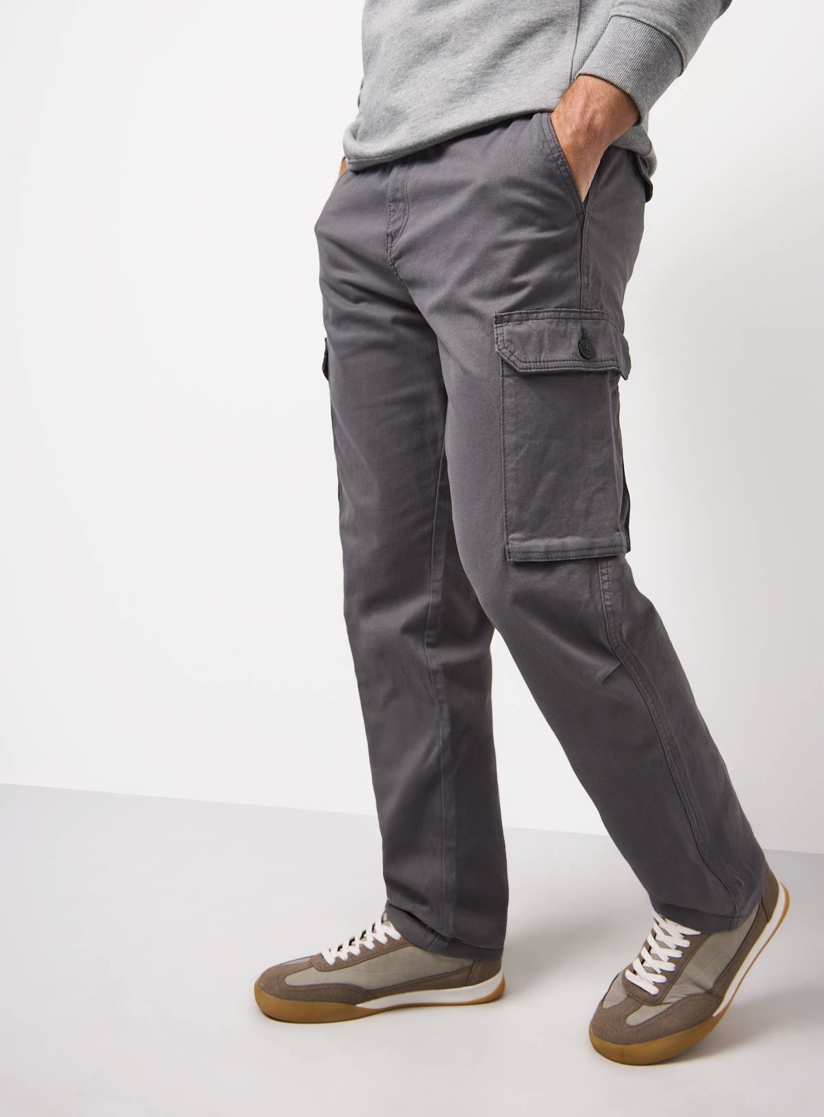 Grey Straight Leg Cargo Trousers 44R - Image 2