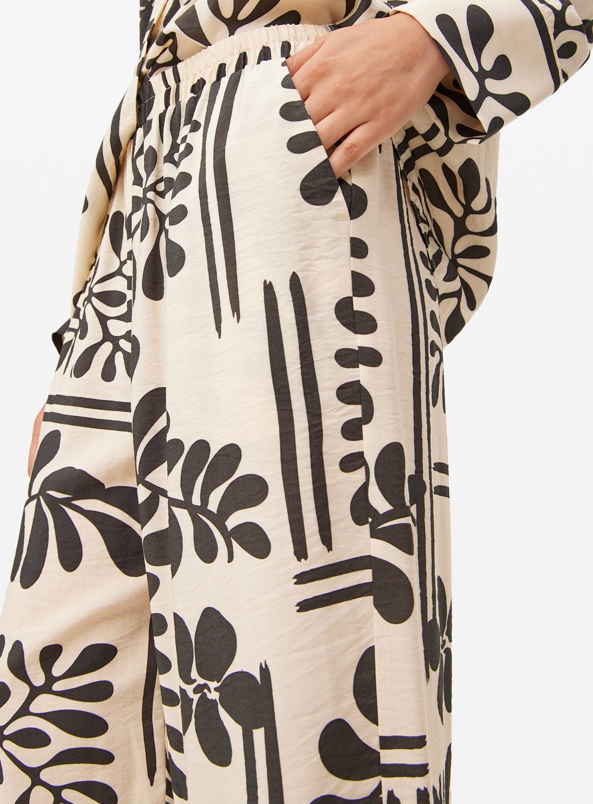 Abstract Printed Wide Leg Co-ord Trousers  20 - Image 2