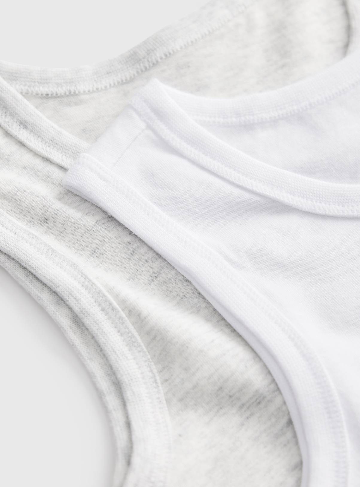 White & Grey Vests 5 Pack 8-9 years - Image 2