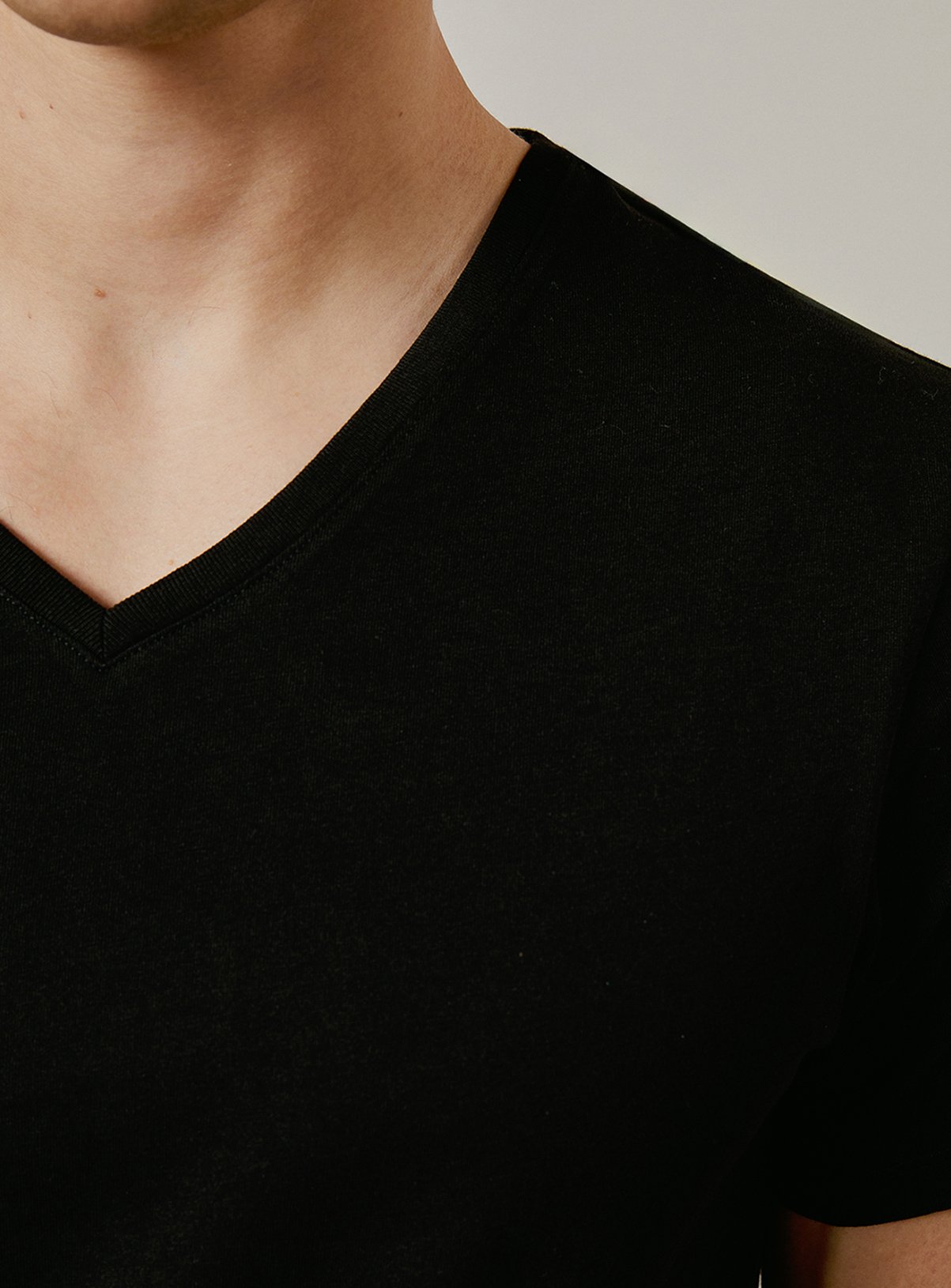 BURTON Black Plain V Neck T Shirt XL - Image 5 thumbnail