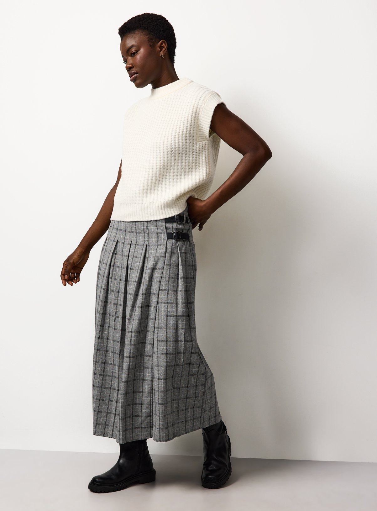 Cream Knitted Tank Top XS - Image 3 thumbnail