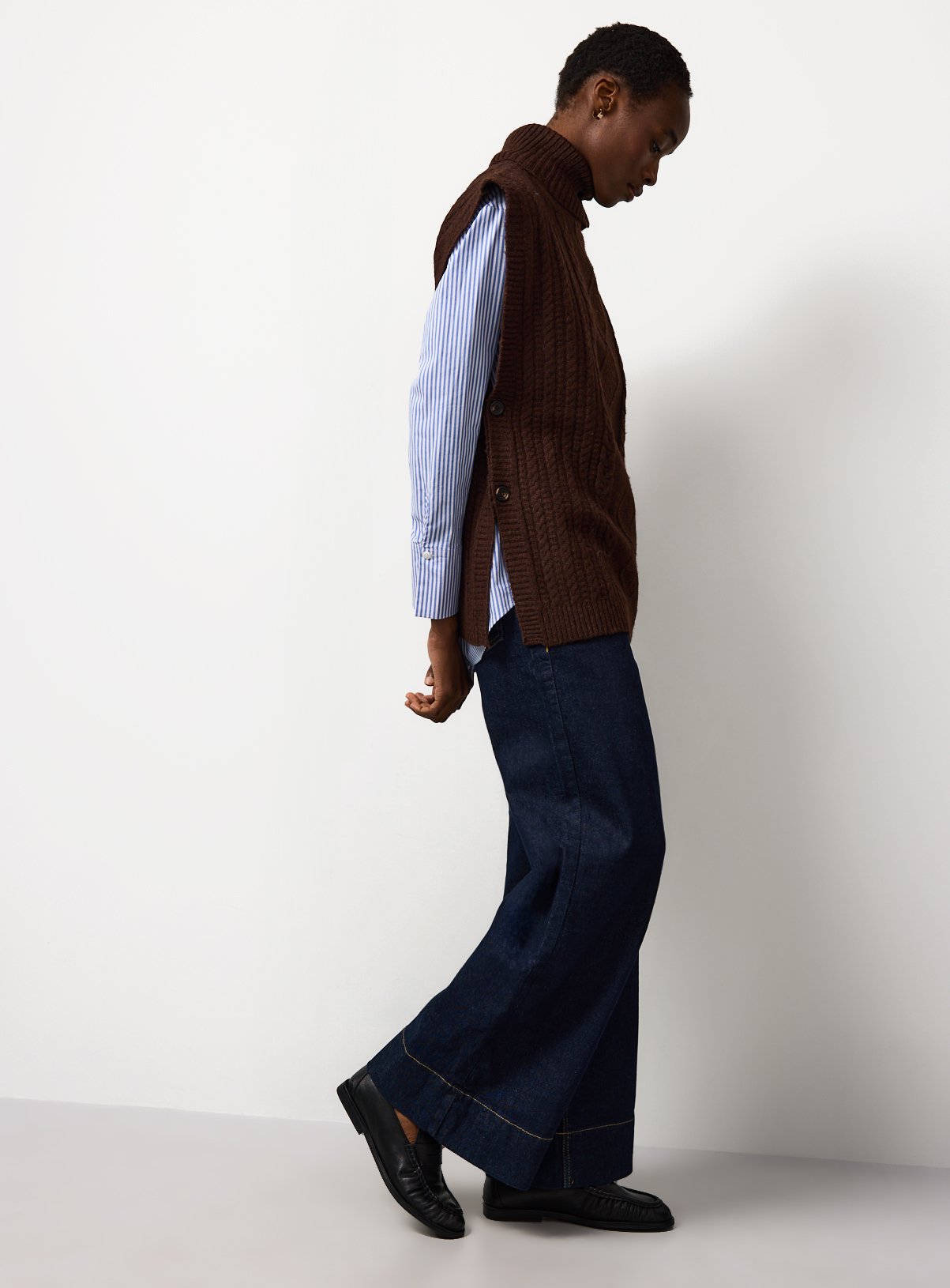 Brown Cable Knit Roll Neck Cape M - Image 3 thumbnail