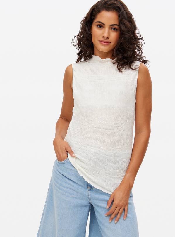 Cream Textured Sleeveless Top 12