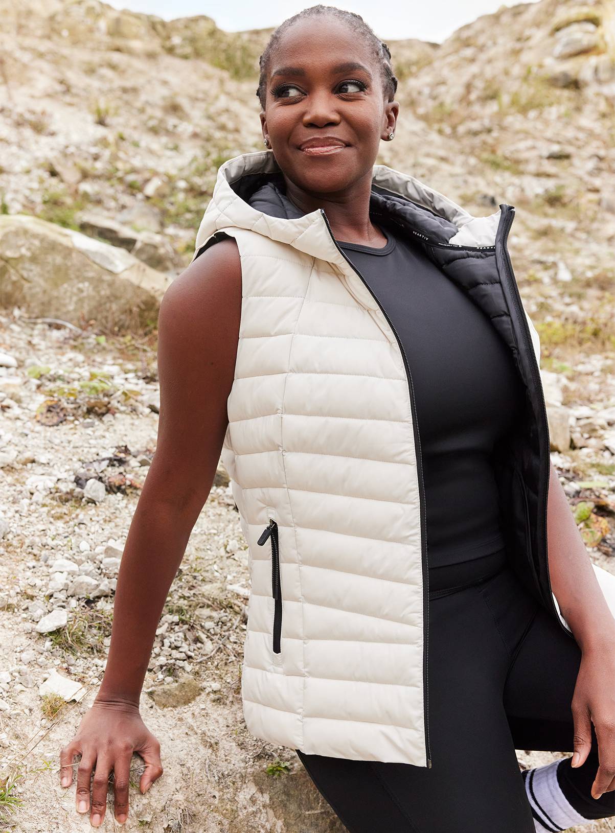 REAKTIV Cream Hooded Gilet L - Image 1