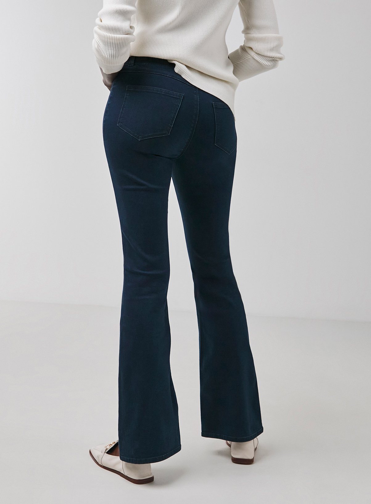 JD WILLIAMS Bootcut Jegging Indigo 26R - Image 2 thumbnail
