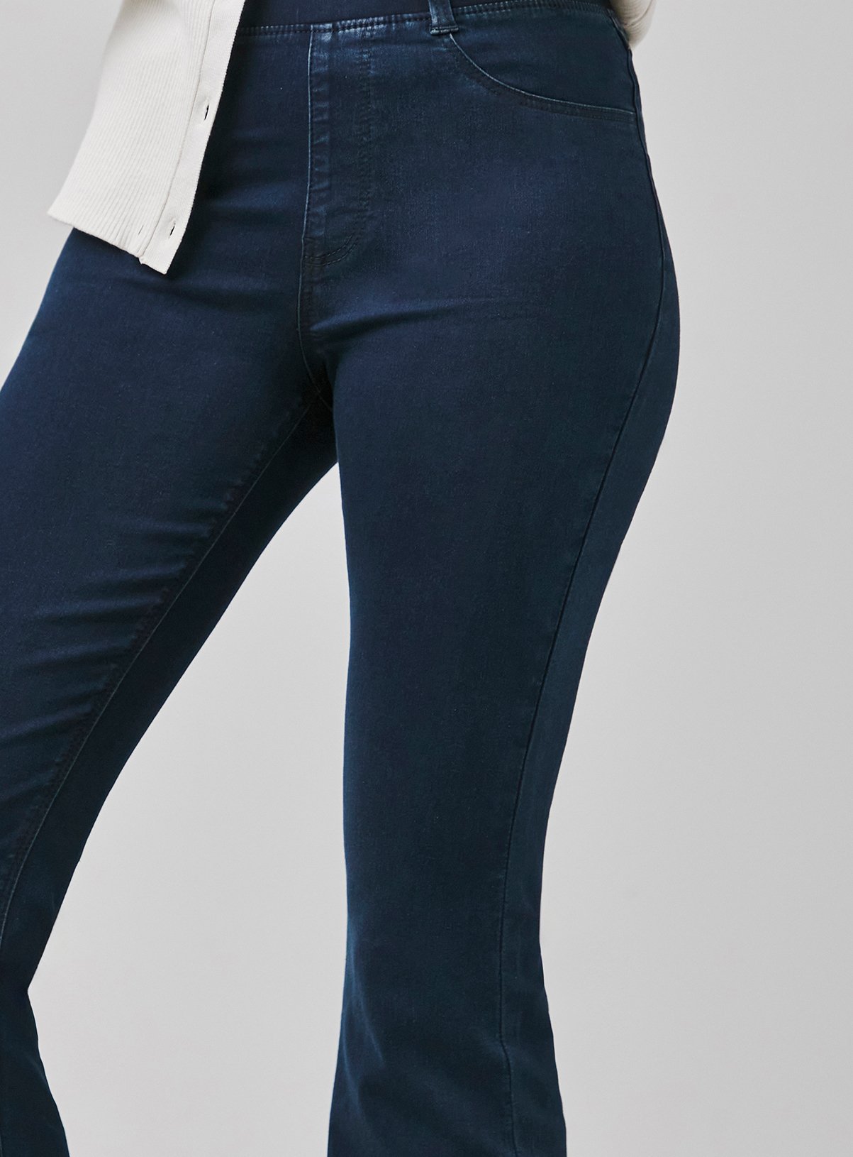 JD WILLIAMS Bootcut Jegging Indigo 26R - Image 4 thumbnail