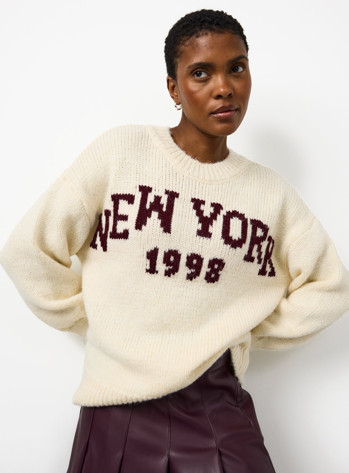 New York Slogan Knitted Crew Jumper 24 - Image 2 thumbnail
